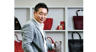 일본 도쿄에 한글을 꽂다